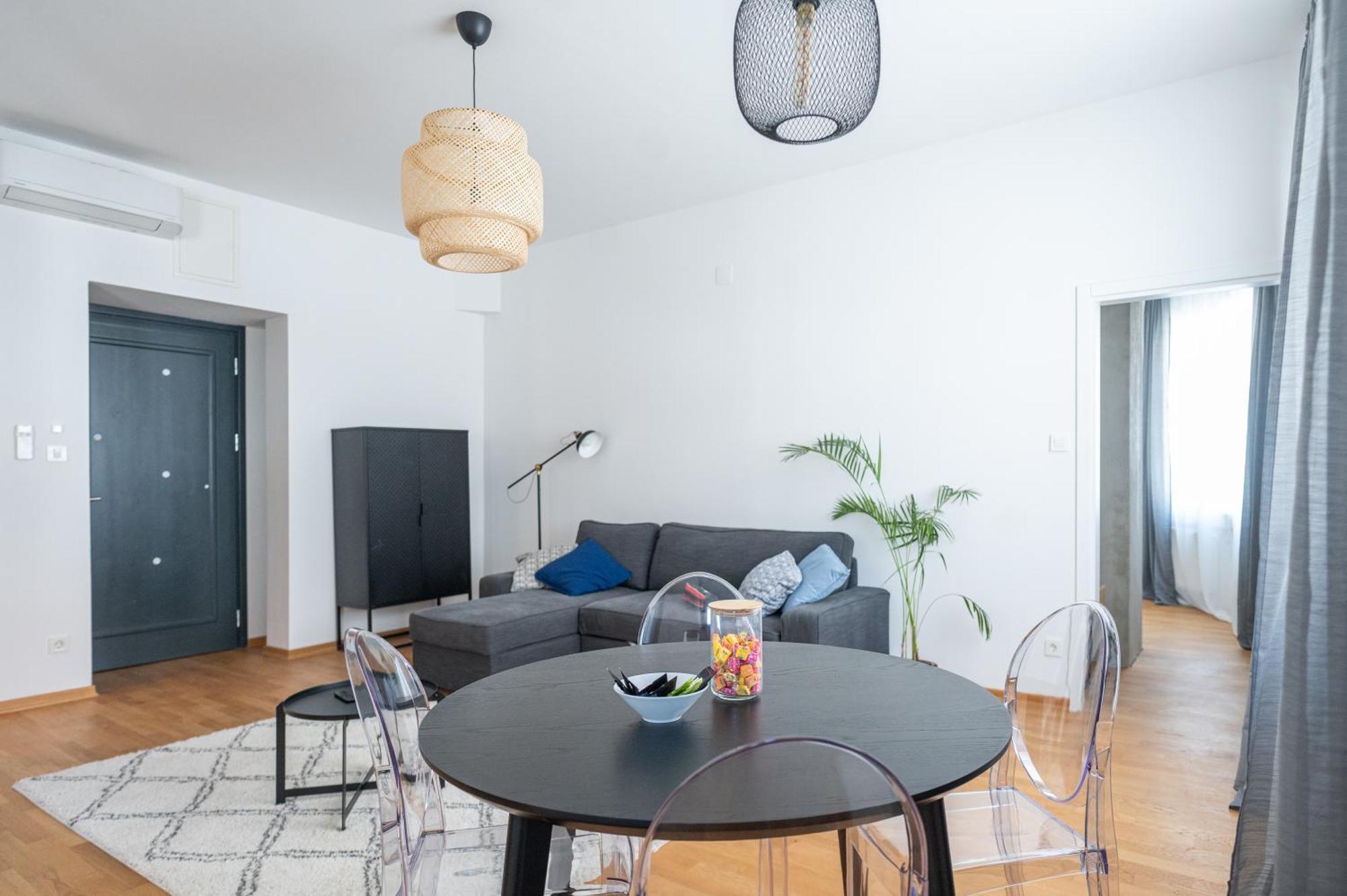 Wally Apartments By Flat White - With Elevator Загреб Екстериор снимка