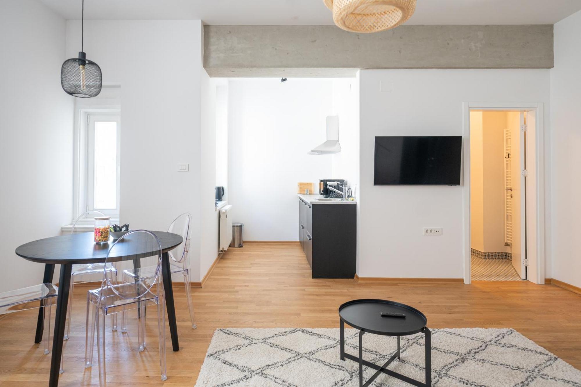 Wally Apartments By Flat White - With Elevator Загреб Екстериор снимка